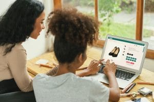 Choosing Between Webflow and Shopify A Complete Comparison for Online Store Owners