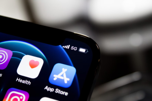 Cut the Cord, Not the Speed: Choosing the Right Wireless Internet Provider