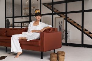 What Defines Luxury Furniture Materials, Craftsmanship & Timeless Design