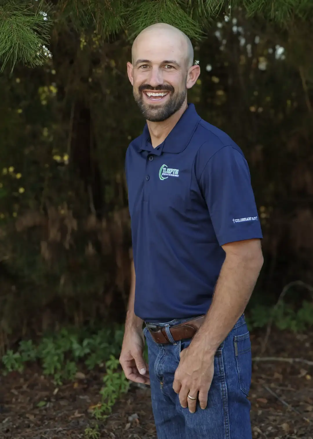 jeremy-guedry-tl-septic-pumper-smiling-outdoors