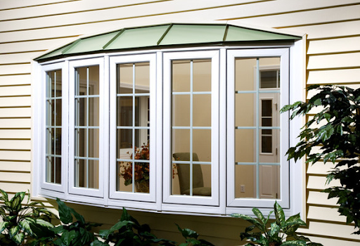 Vinyl Bay Windows for Residential Homes: What to Know Before Installing
