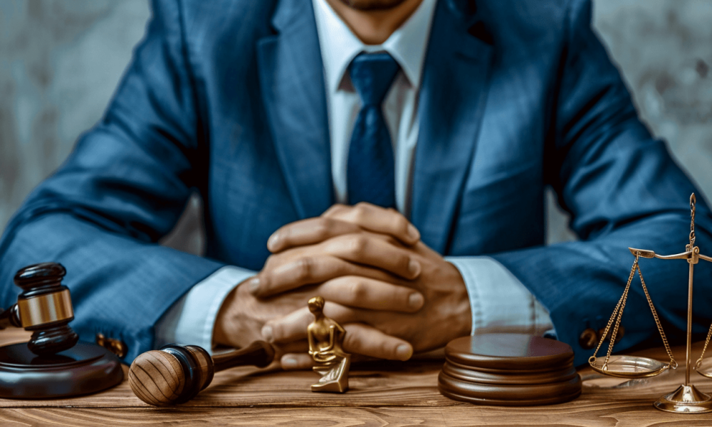 4 Tips for Picking a Criminal Defense Lawyer to Represent You