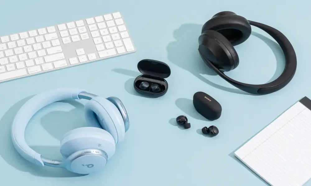 Active Noise-Cancelling Headphones Market