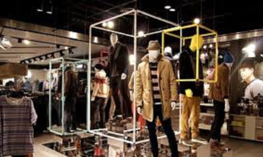 Apparel Retail Market