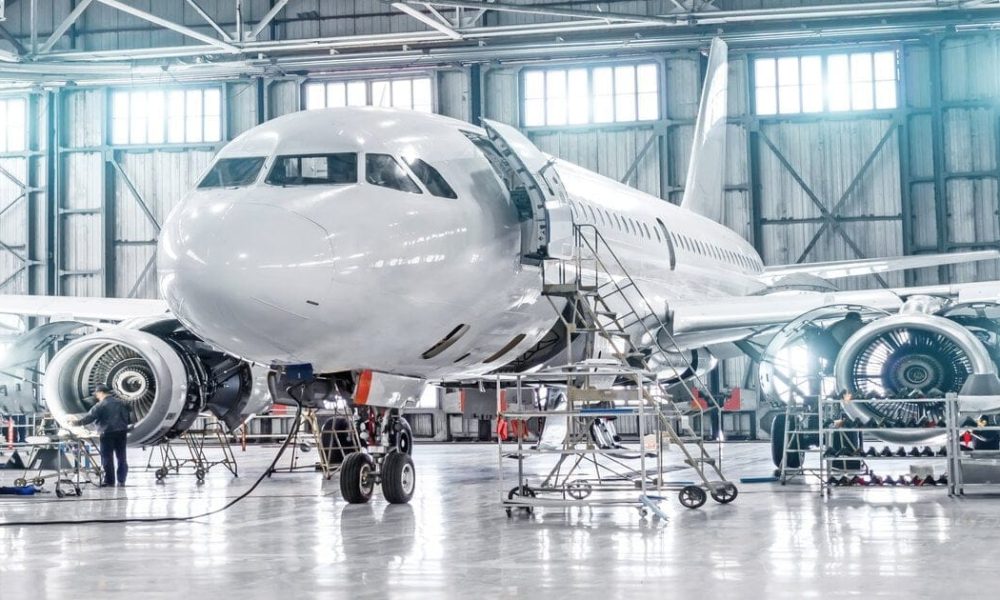 Commercial Aircraft Maintenance