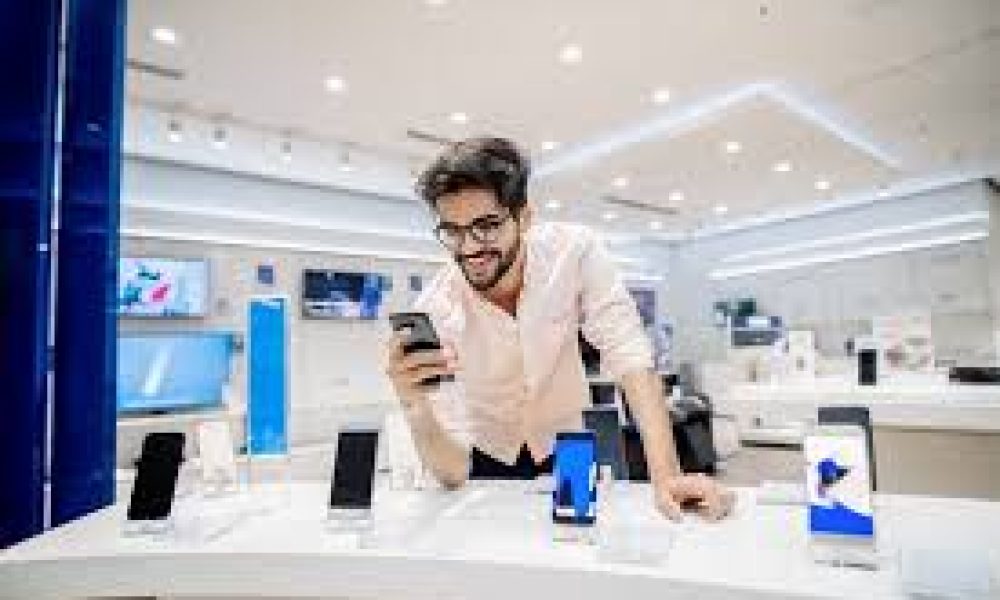 Consumer Electronics Stores