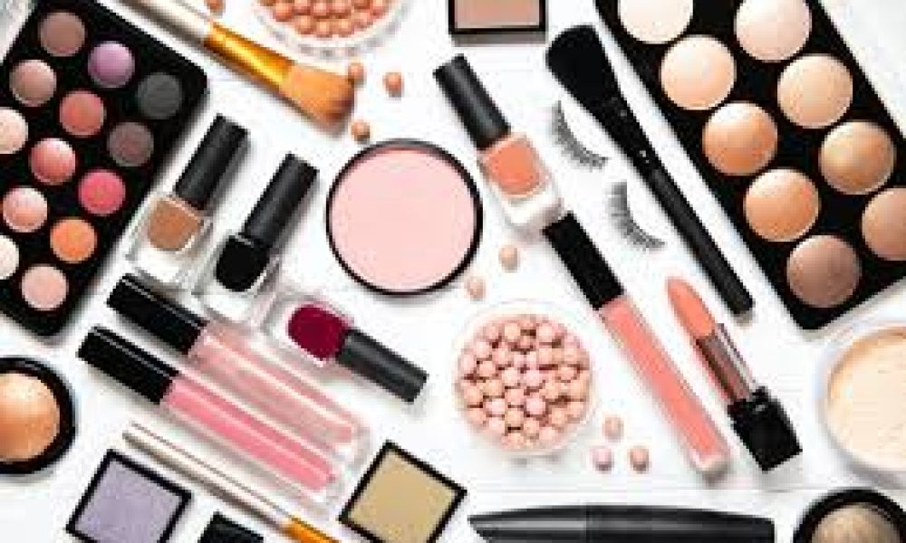 Cosmetics OEM Market