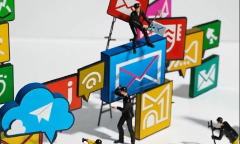 Employee Communication Platforms Market