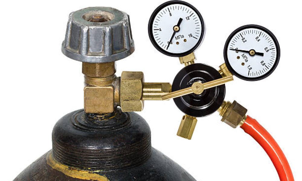 High Precision Digital Pressure Gauges Market Outlook 2025–2035: Trends ...