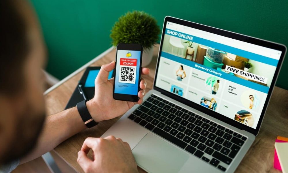 How eCommerce Websites Can Retain Customers with Smart UIUX Features