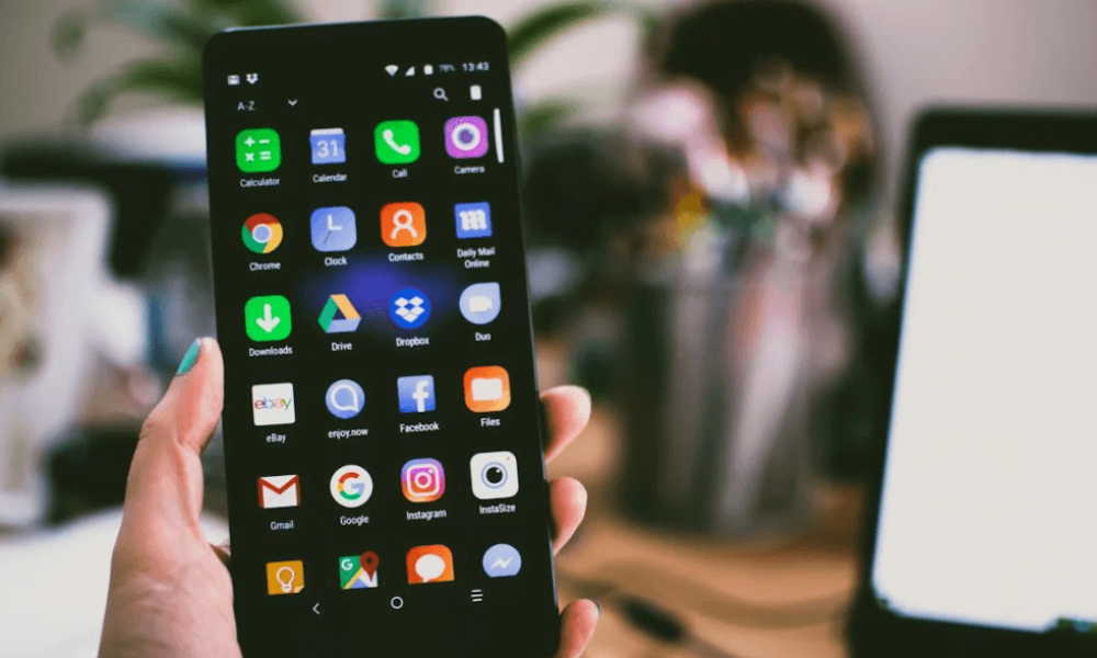 The Art of Engagement: Using Screen Media to Enhance Customer Connections in Diverse Industries