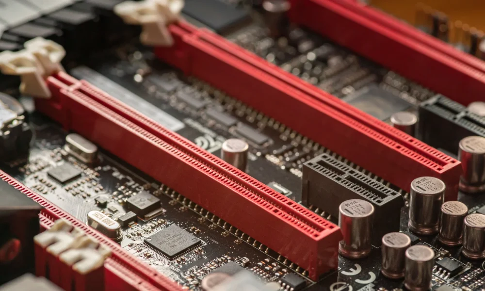 PCIe Slot Market