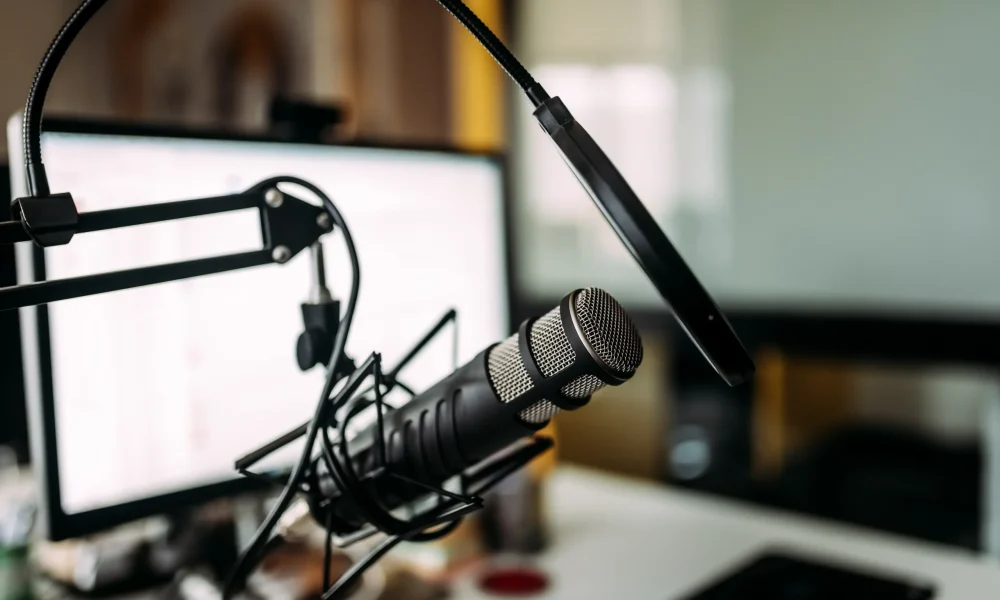 Podcasting Microphone Market
