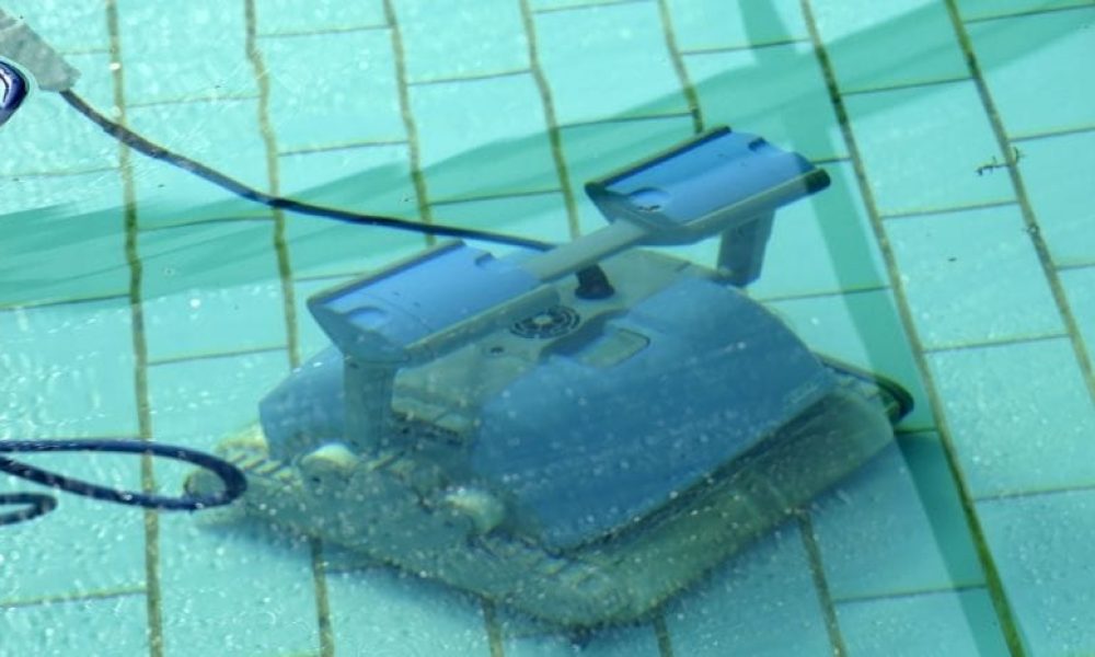 Pool-Cleaning-Robots-Market