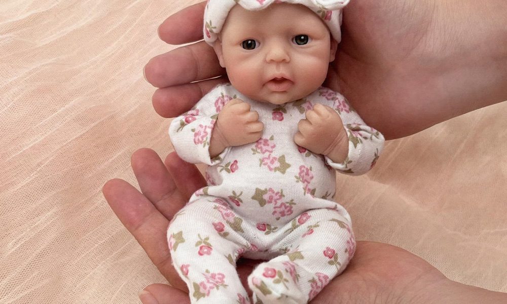 Silicone Dolls Market