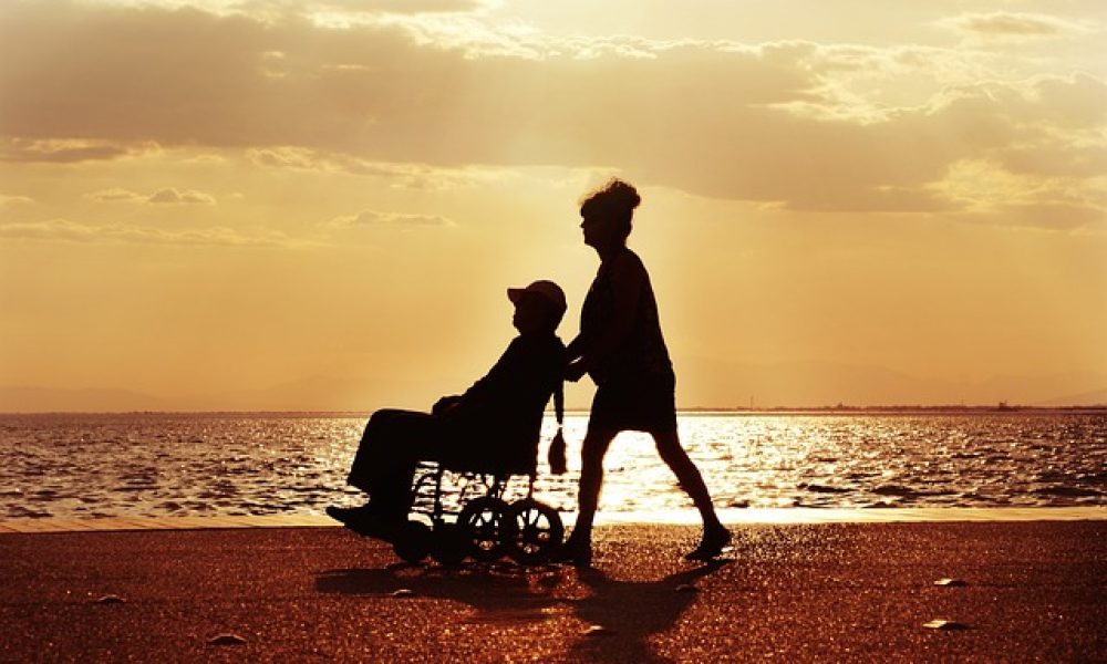 adamtepl-wheelchair-3948122_640
