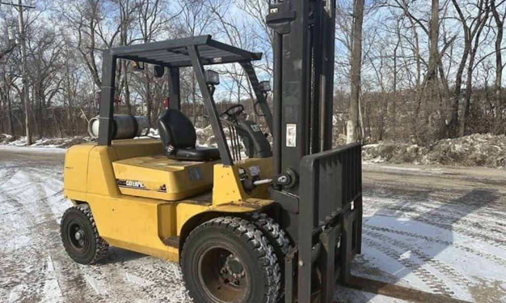 Forklift Weight Guide: How Much Does a Forklift Weigh for Industry Use
