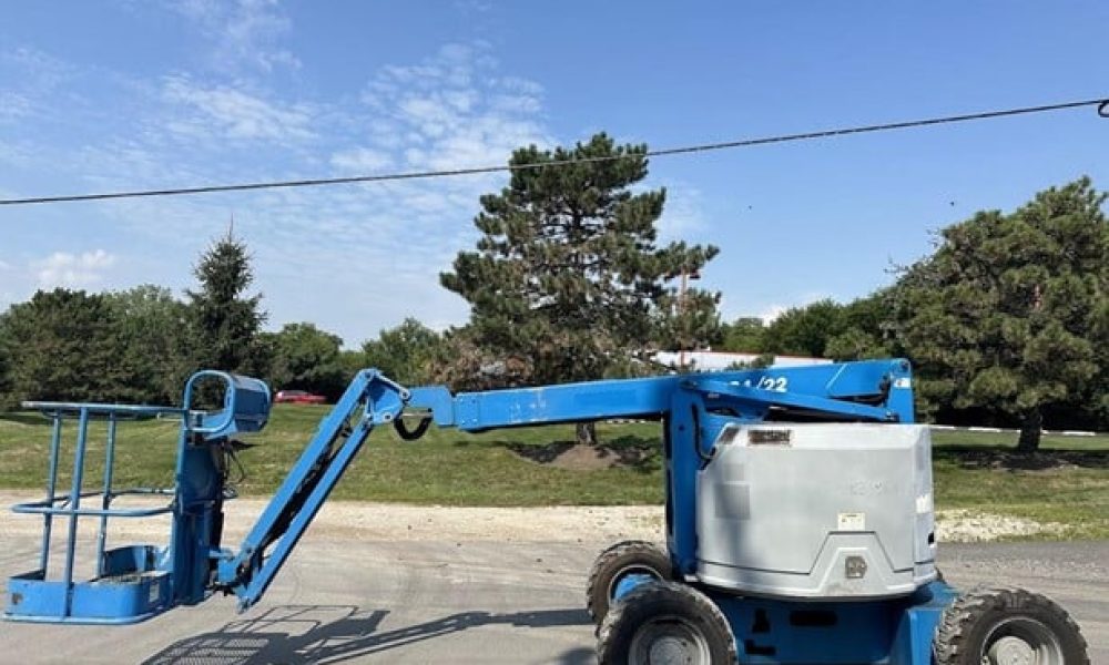 Lift Boom Maintenance Guide: Easy Steps for Safety, Storage, and Equipment Sale Value