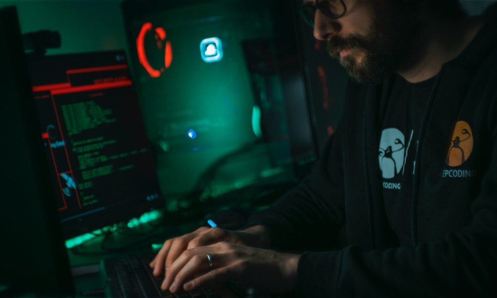 7 Risks You Face on a Daily Basis from Technology: Protect Yourself Now